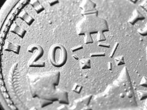 Как менялась стоимость серебра в 20 веке: от монет до биржевых взлётов