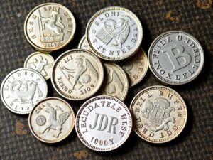 Серебряные монеты Испании: от кобов до "пьес оф эйт" — маленькие кусочки глобальной истории